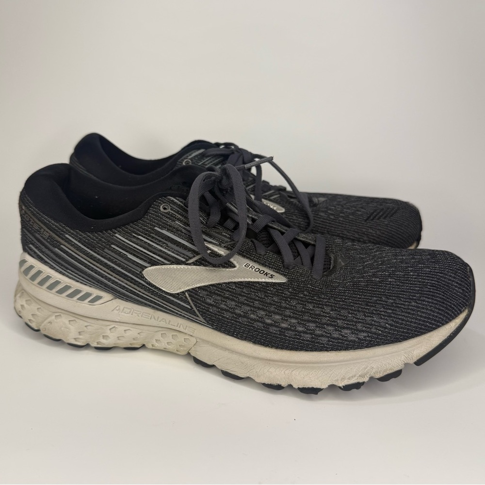 Brooks Adrenaline GTS 19 Women’s Athletic Running Shoes Size 12 1202841B050
